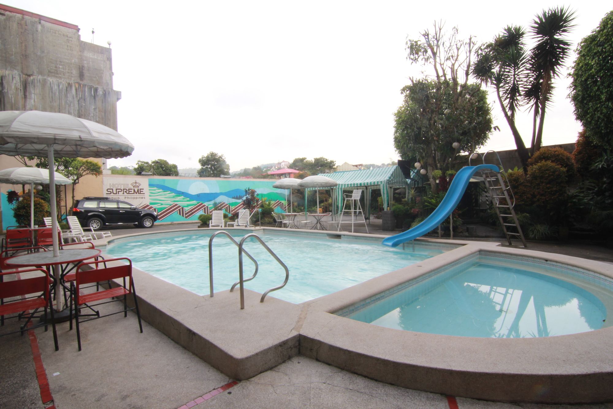 Hotel Supreme