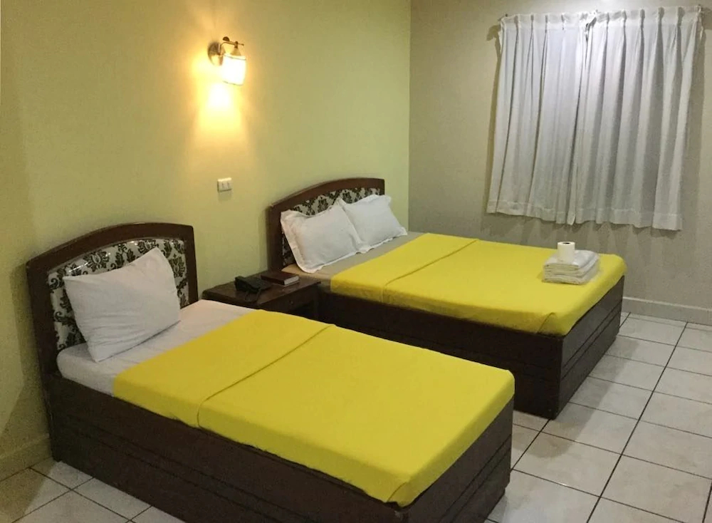 La Brea Inn