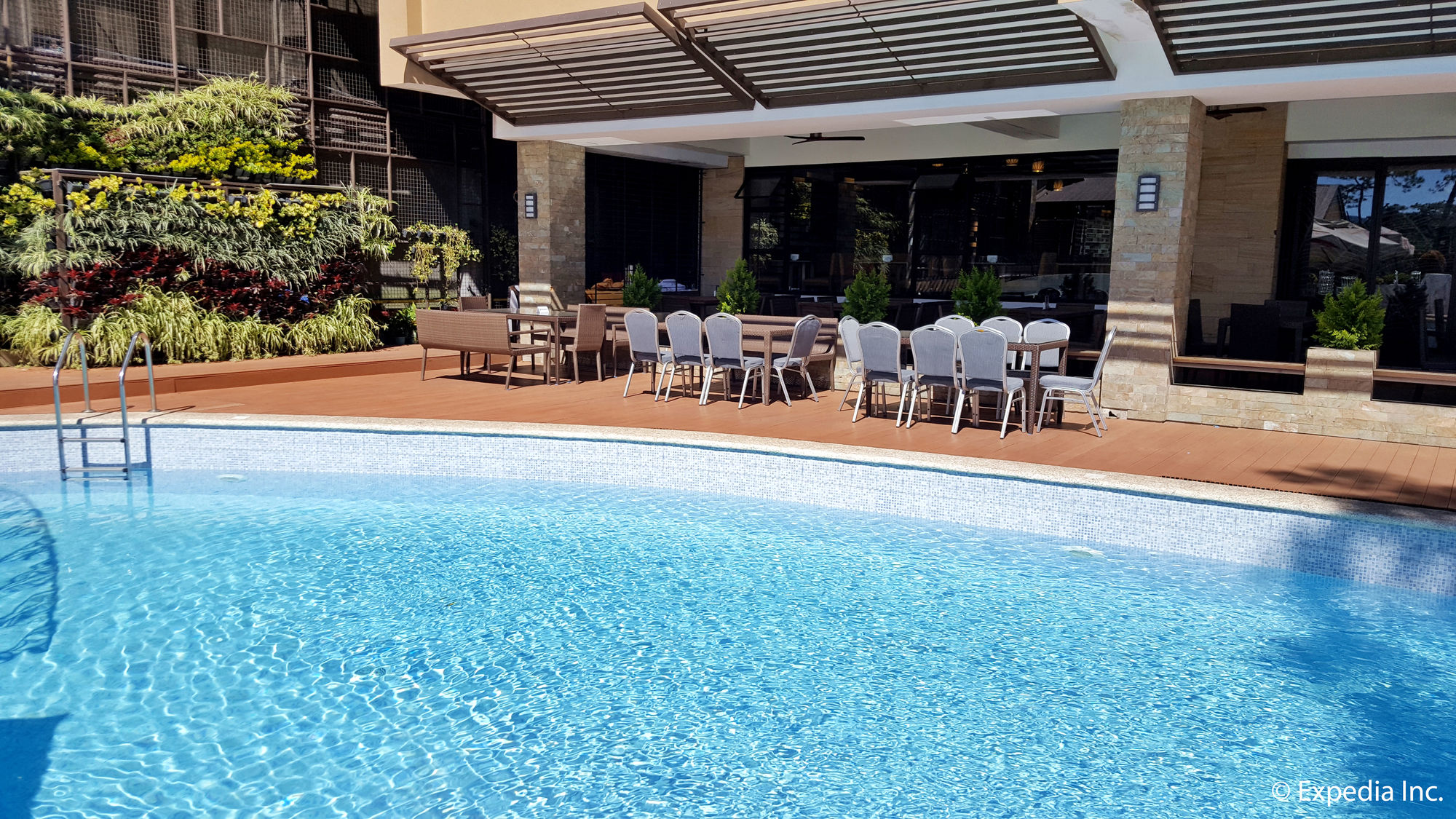 Newtown Plaza Hotel