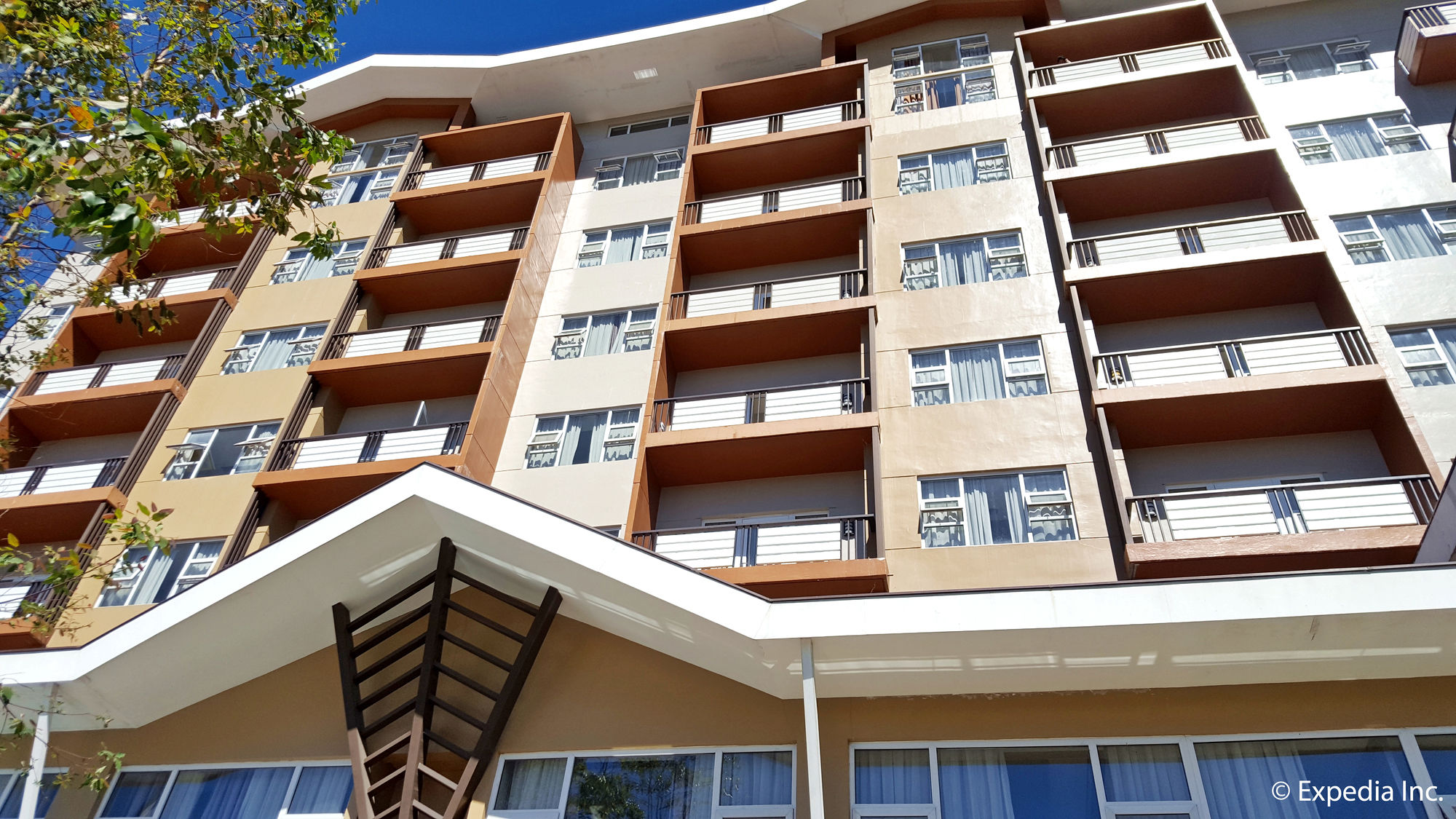 Newtown Plaza Hotel