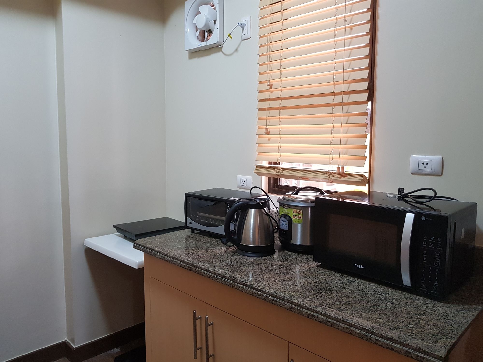 Outlook Ridge Residences