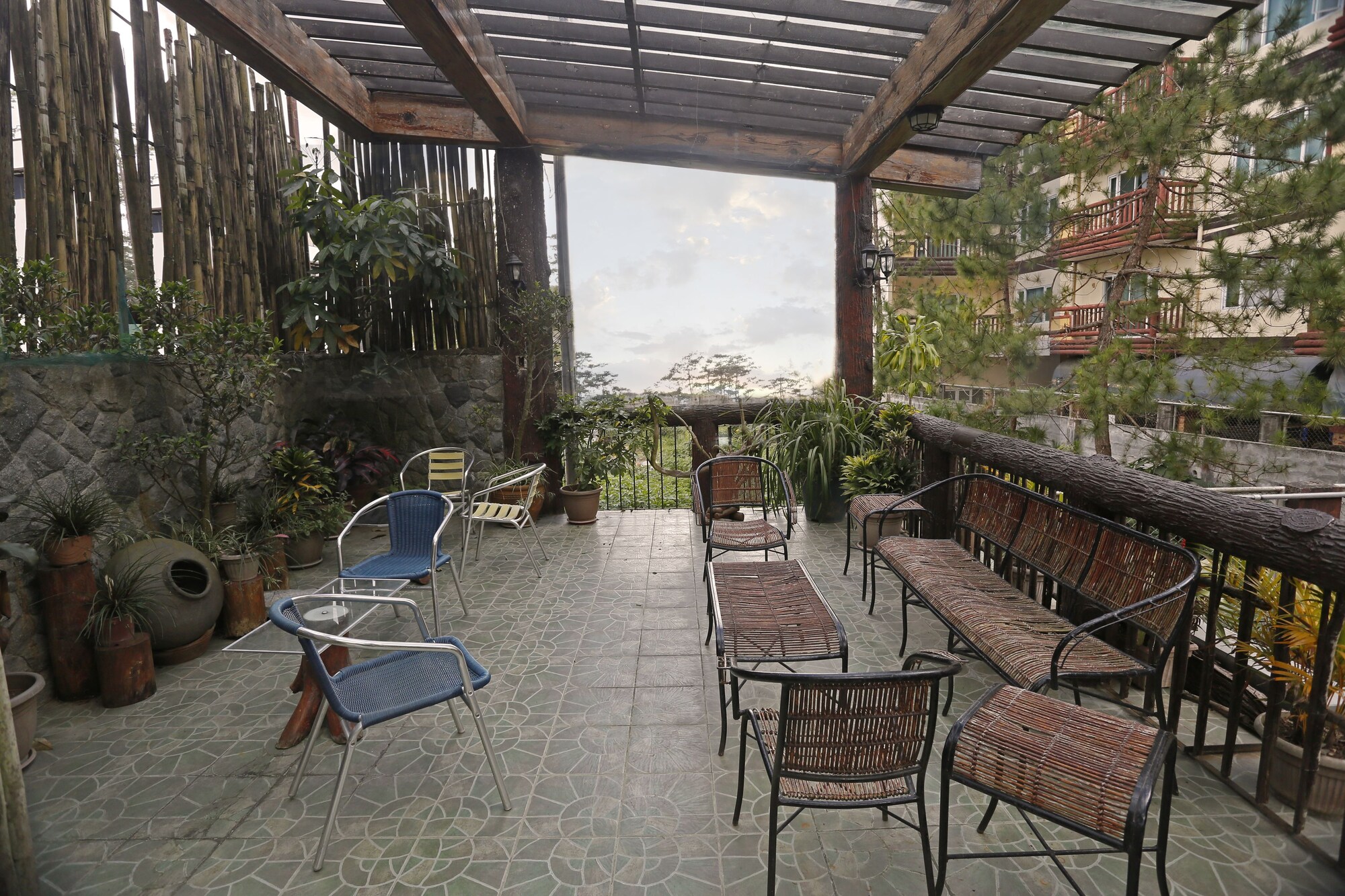 Ridgewood Hotel