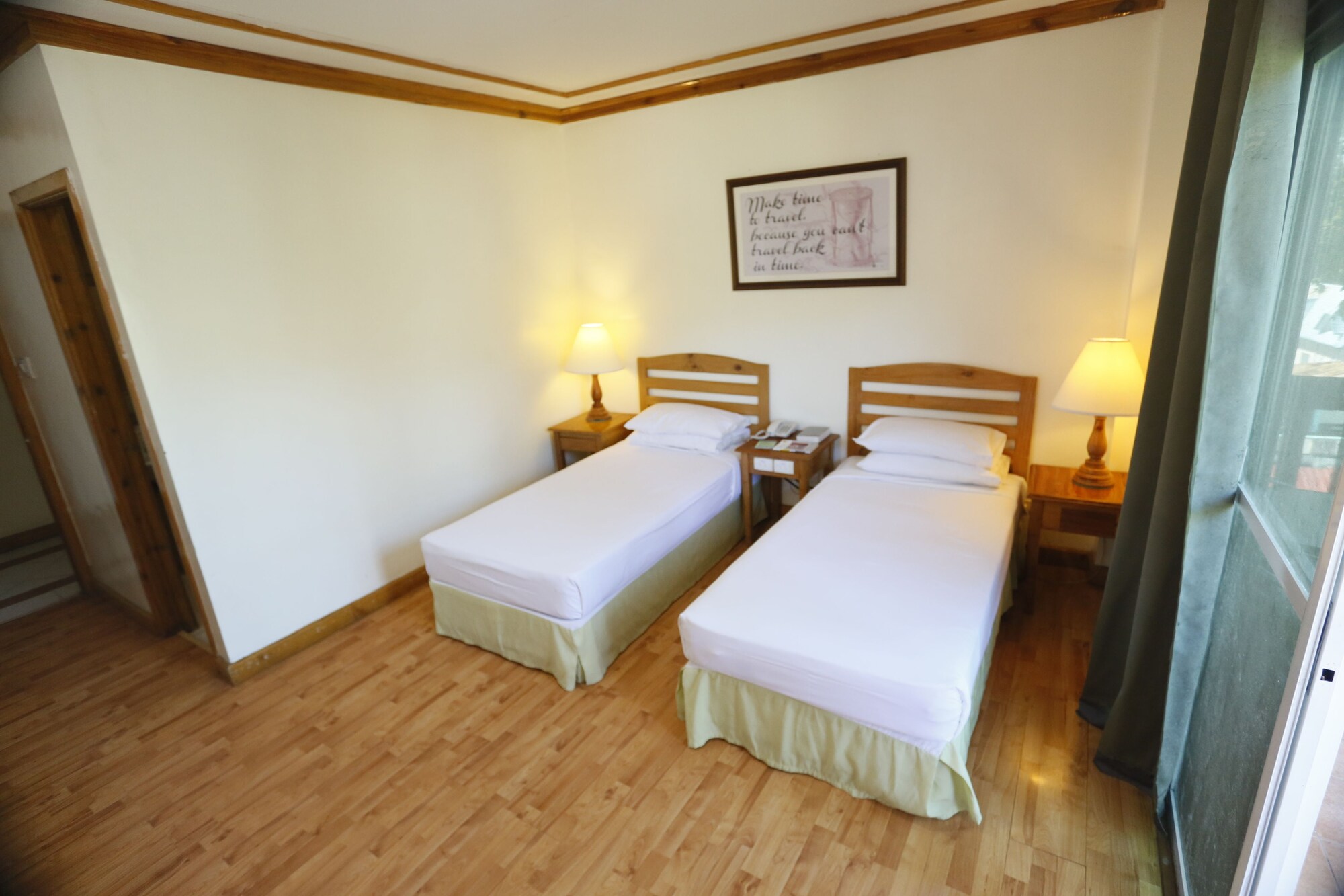 Ridgewood Hotel