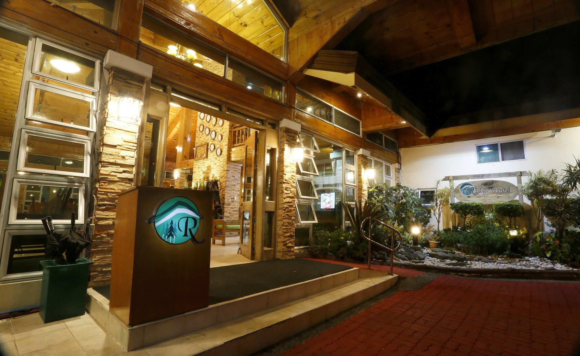 Ridgewood Hotel