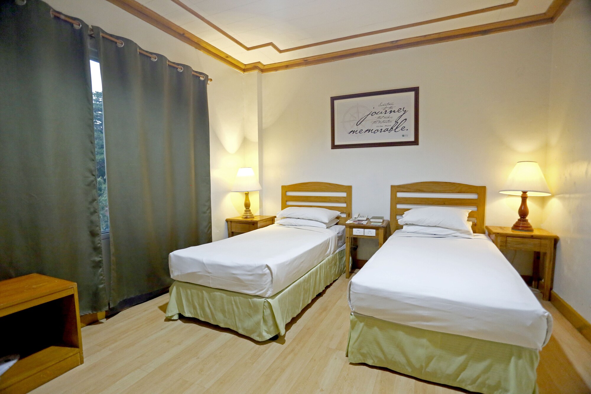 Ridgewood Hotel