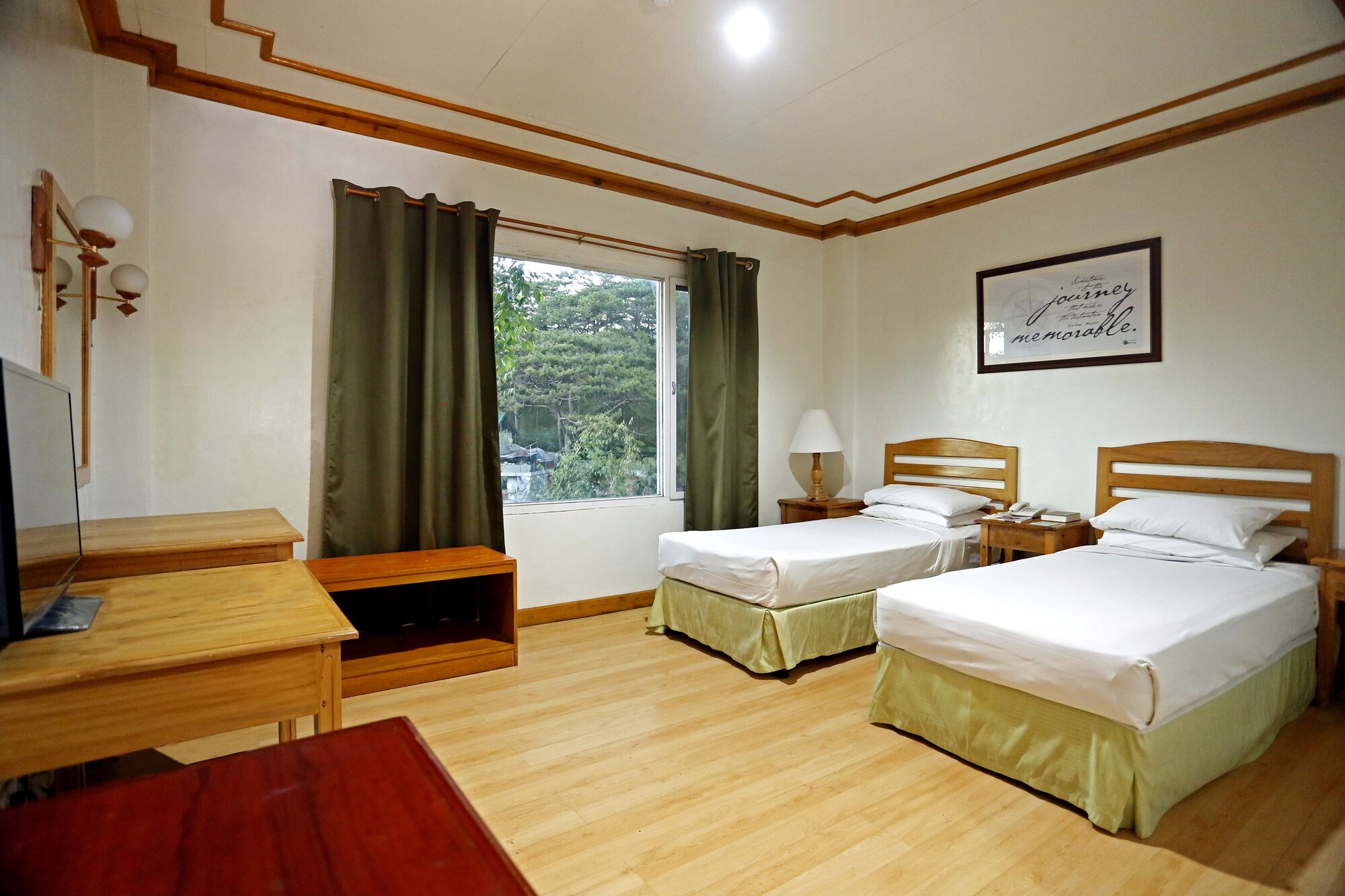 Ridgewood Hotel