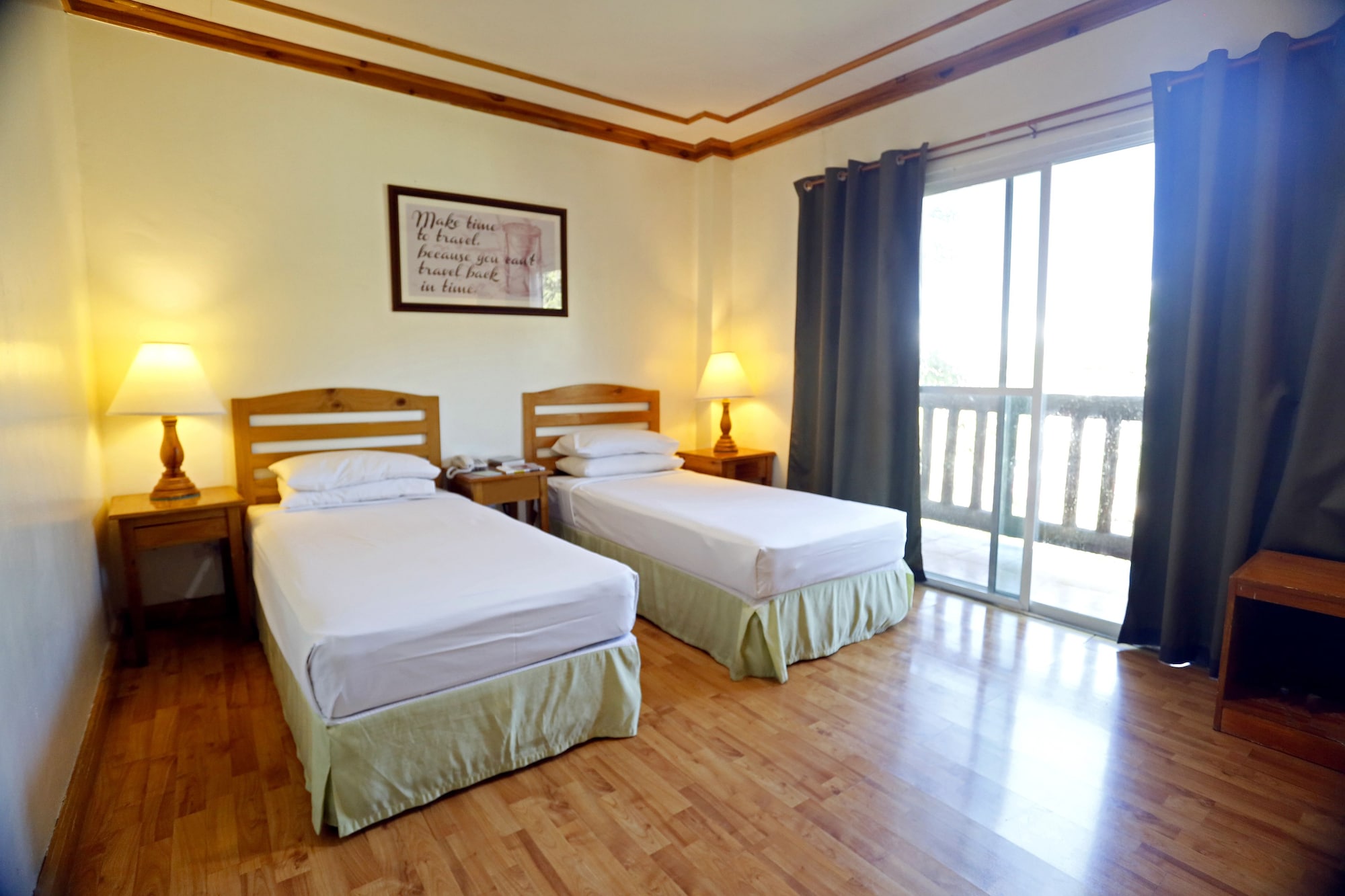 Ridgewood Hotel
