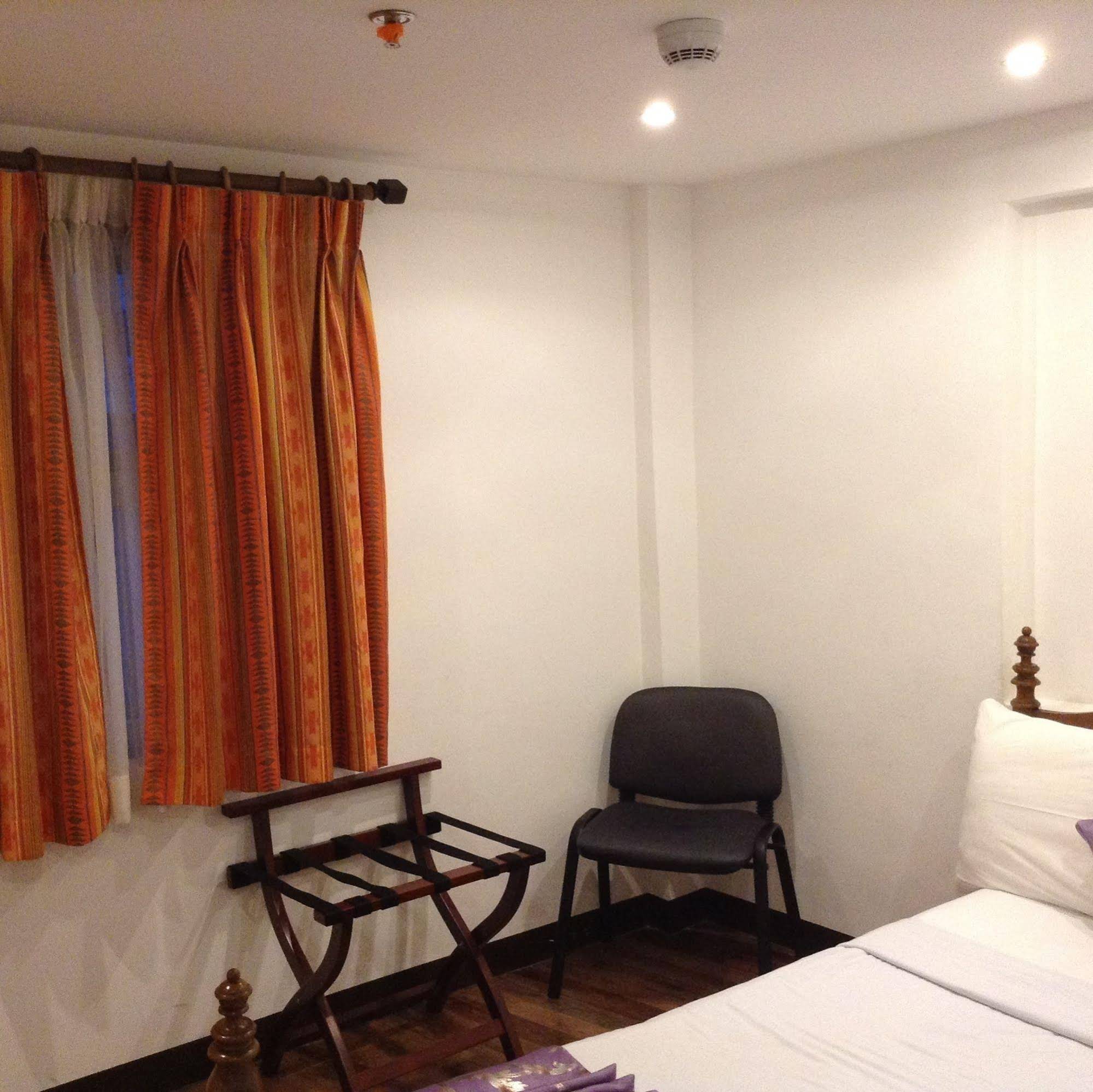 Safari Lodge Baguio by Log Cabin Hotel