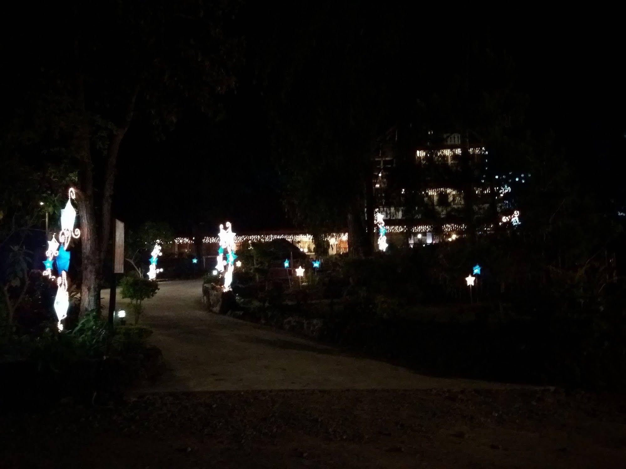 Safari Lodge Baguio by Log Cabin Hotel