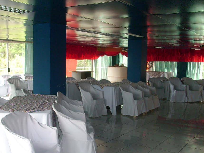 Summer Place Hotel