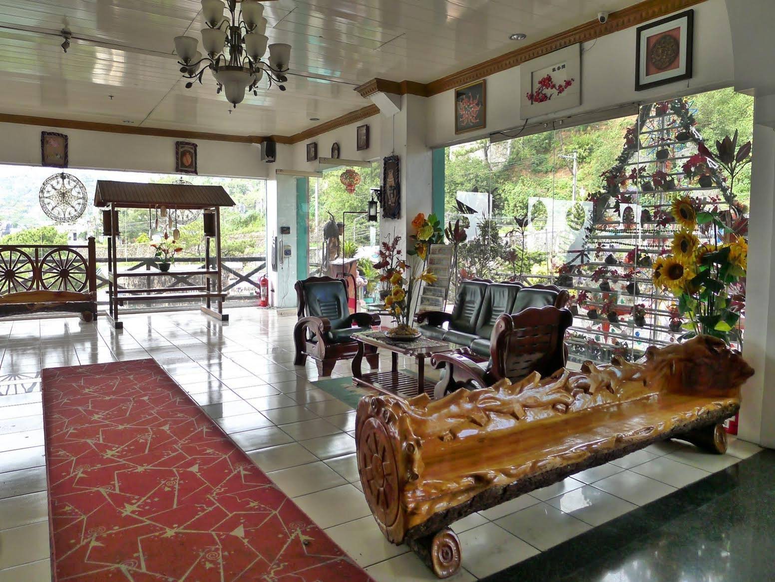 Summer Place Hotel