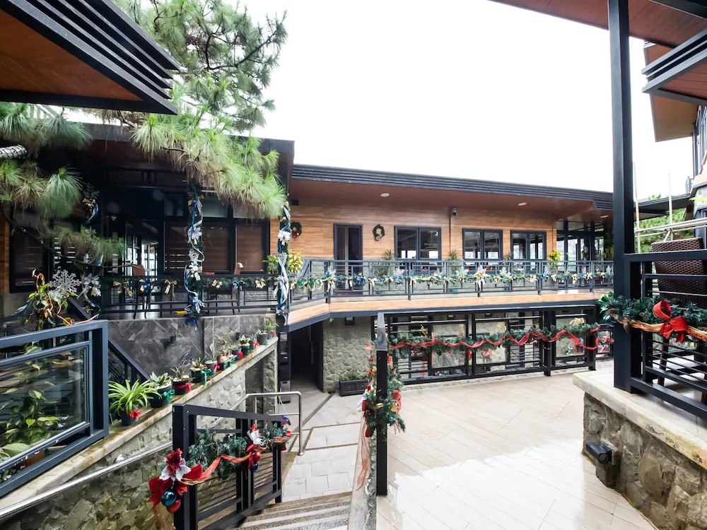 Sunset View Ridge Residences by OYO Rooms