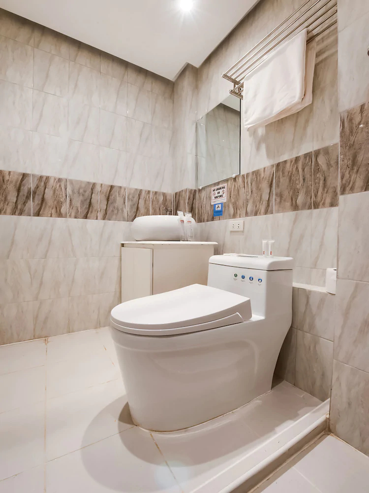 Sunset View Ridge Residences by OYO Rooms