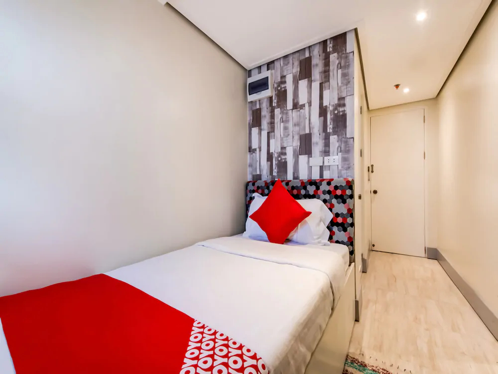 Sunset View Ridge Residences by OYO Rooms