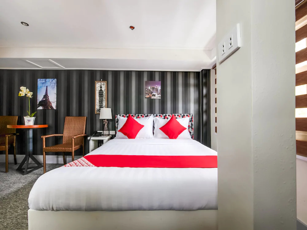 Sunset View Ridge Residences by OYO Rooms