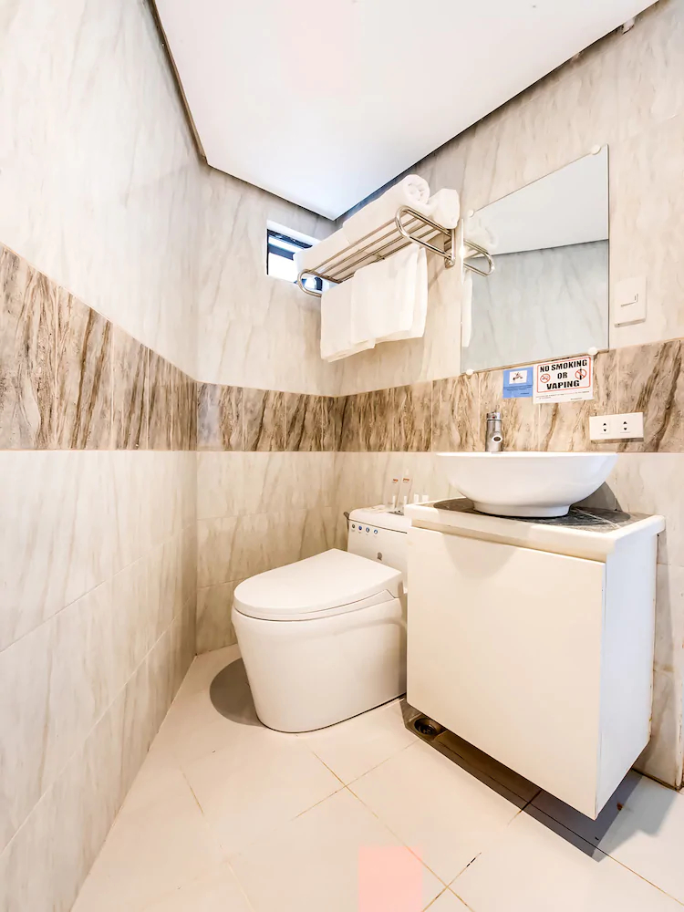 Sunset View Ridge Residences by OYO Rooms