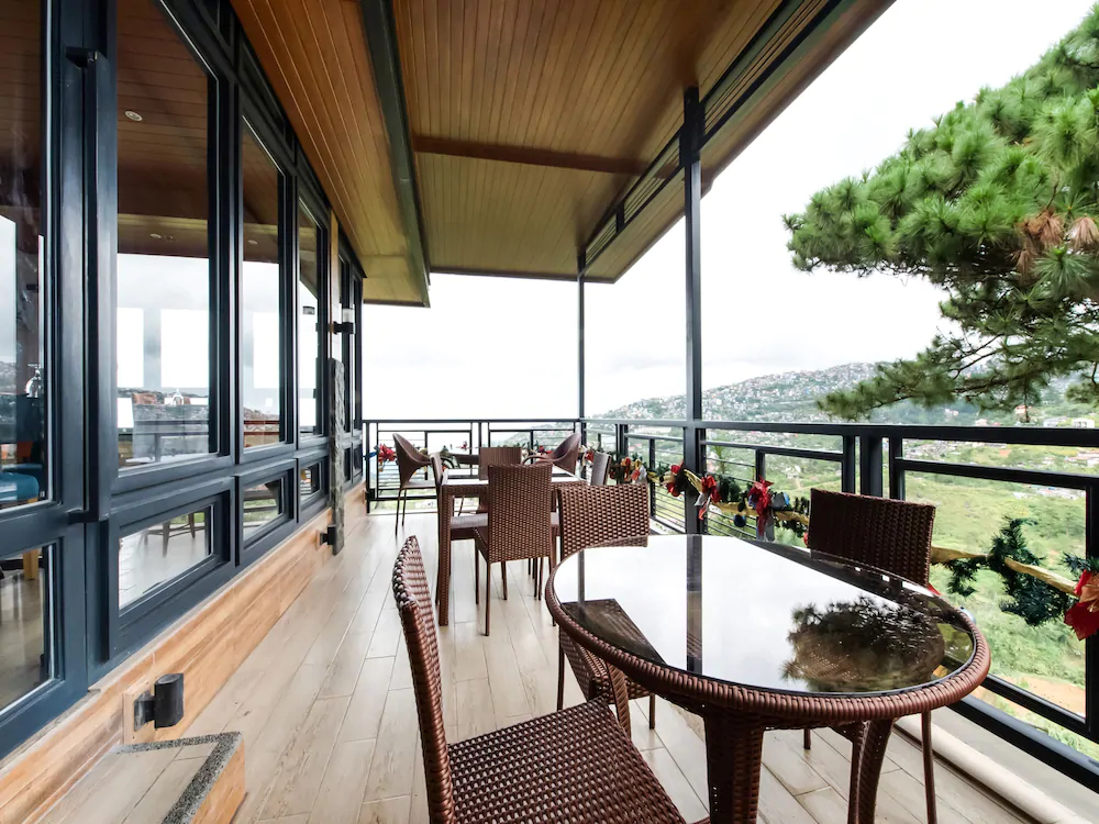Sunset View Ridge Residences by OYO Rooms