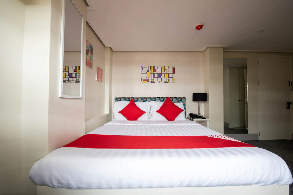 Sunset View Ridge Residences by OYO Rooms