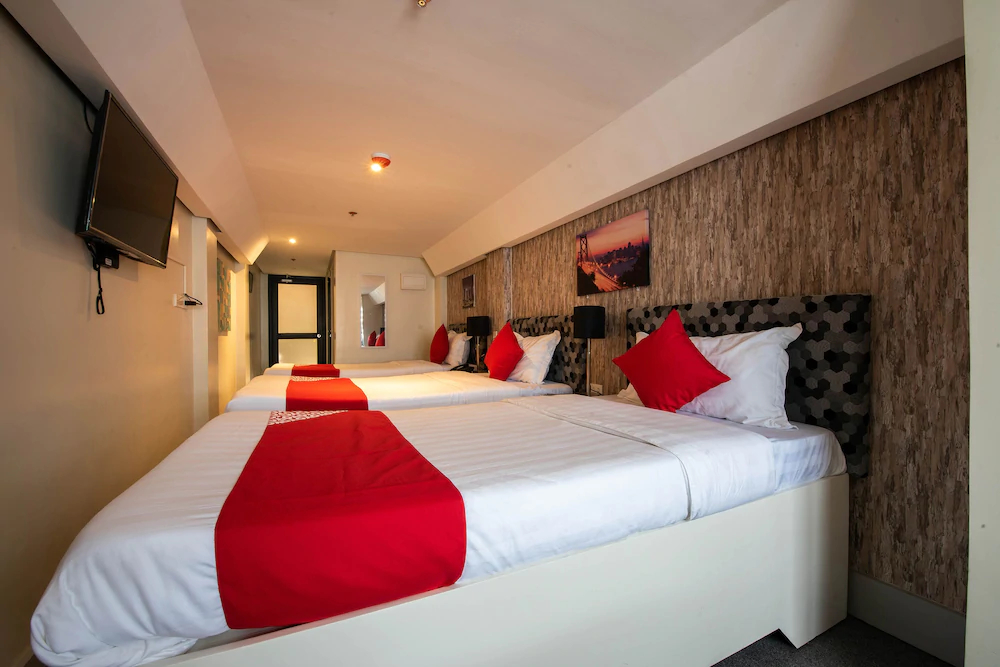 Sunset View Ridge Residences by OYO Rooms