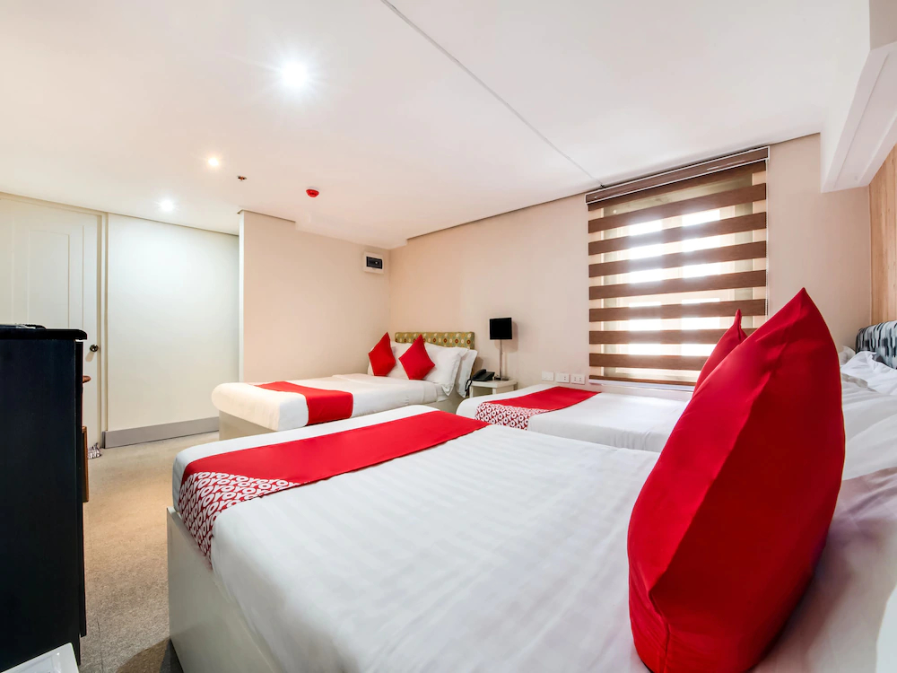 Sunset View Ridge Residences by OYO Rooms