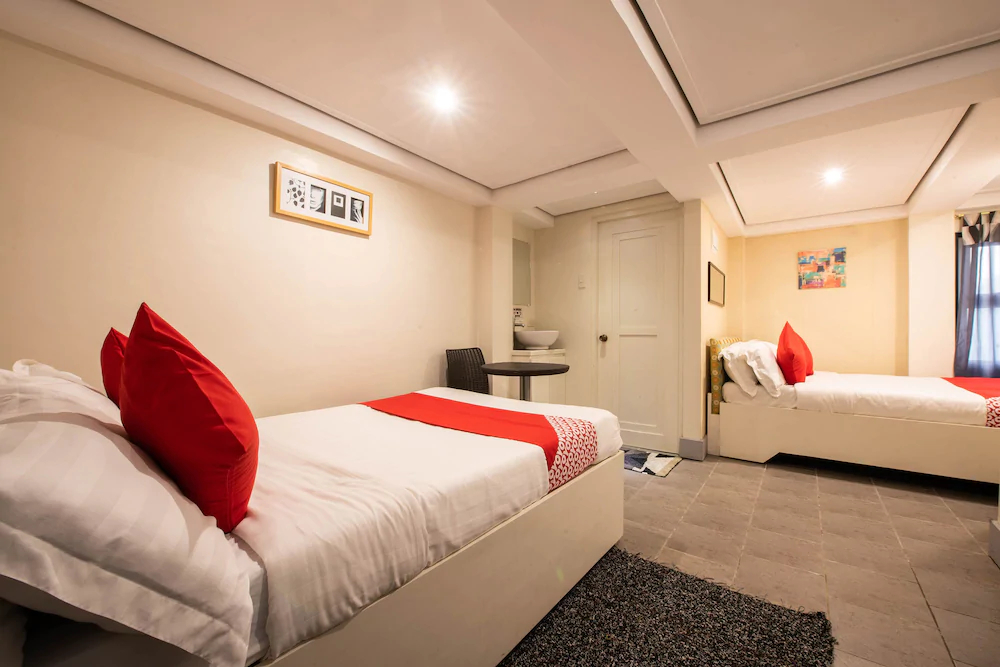 Sunset View Ridge Residences by OYO Rooms