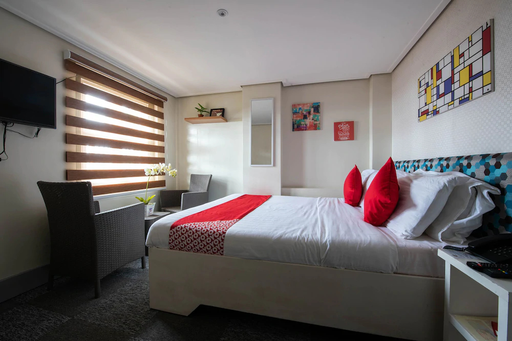 Sunset View Ridge Residences by OYO Rooms
