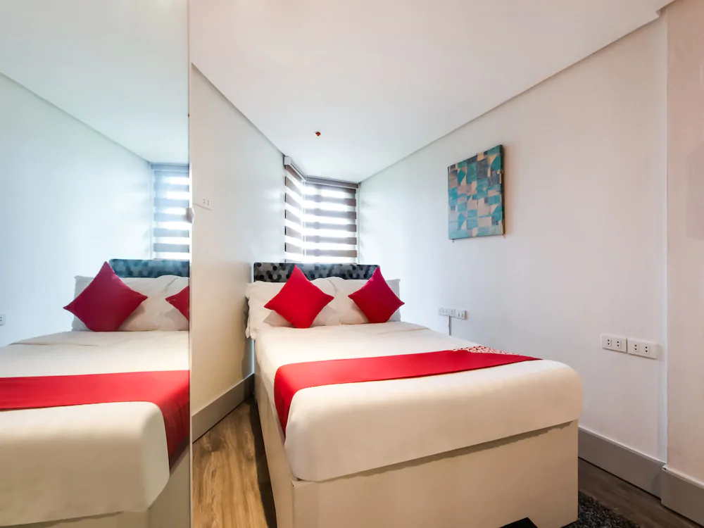 Sunset View Ridge Residences by OYO Rooms