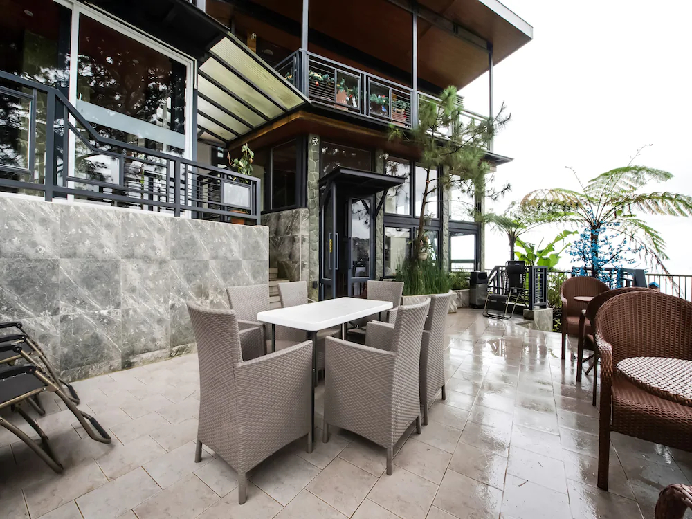 Sunset View Ridge Residences by OYO Rooms