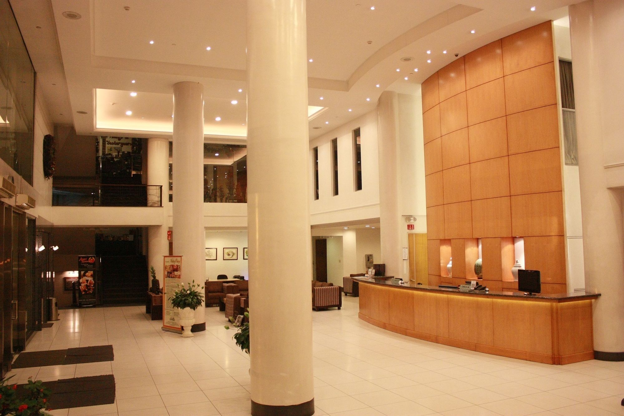 Supreme Convention Plaza