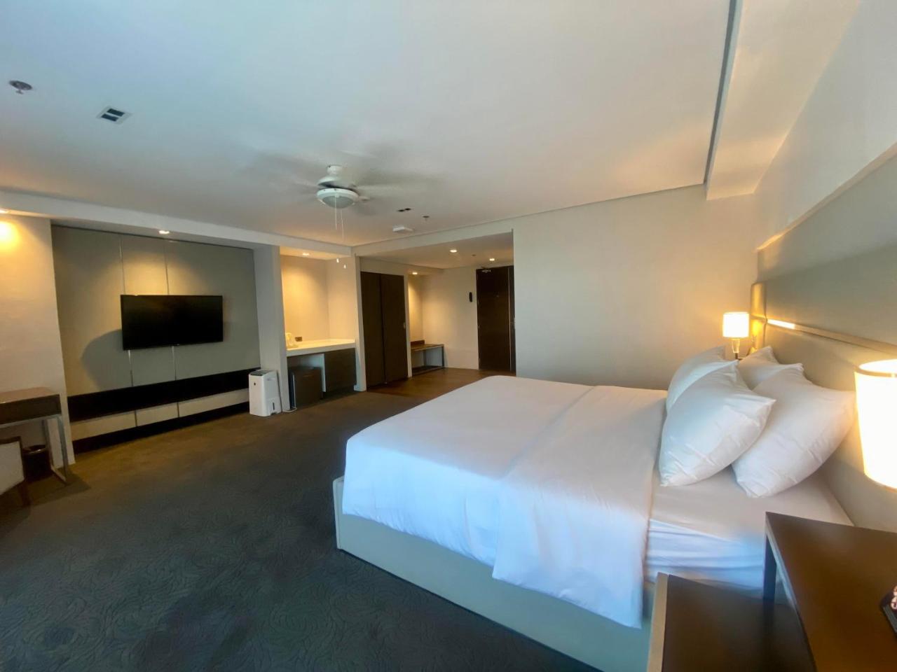 The Plaza Lodge Baguio City