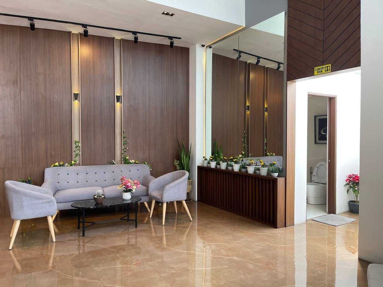 Uphill Hotel