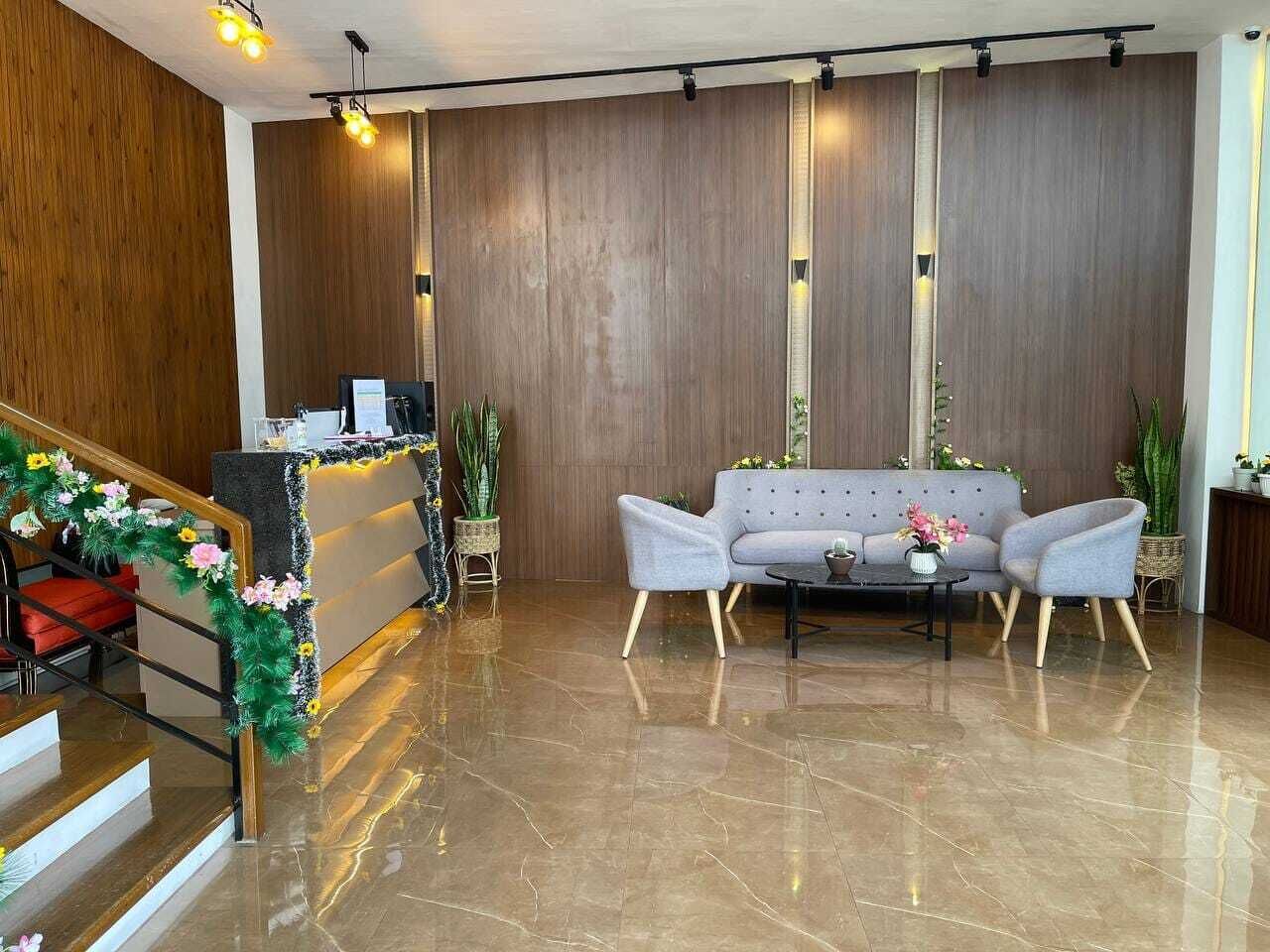 Uphill Hotel