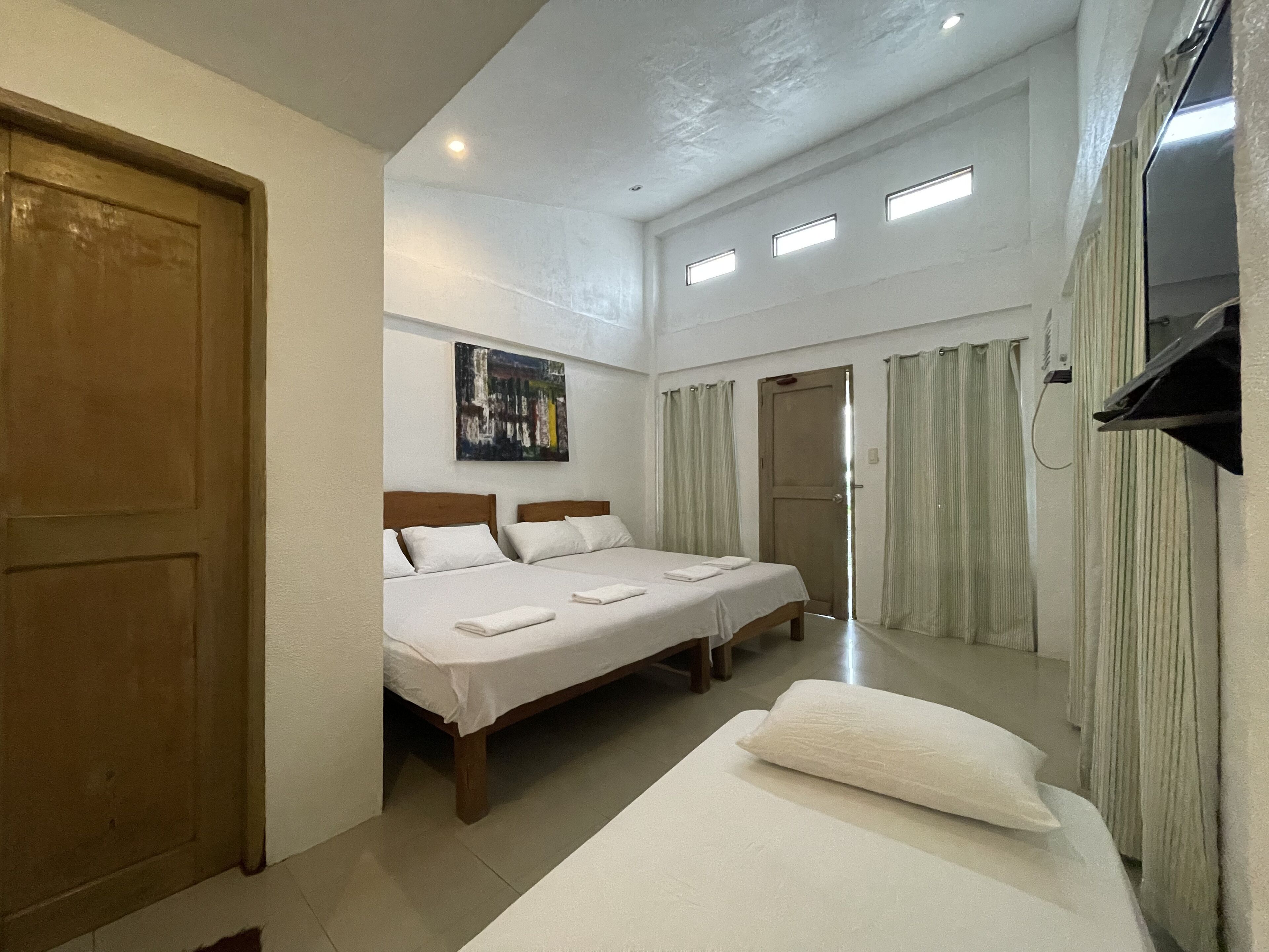 Akkaw Baler Hometel