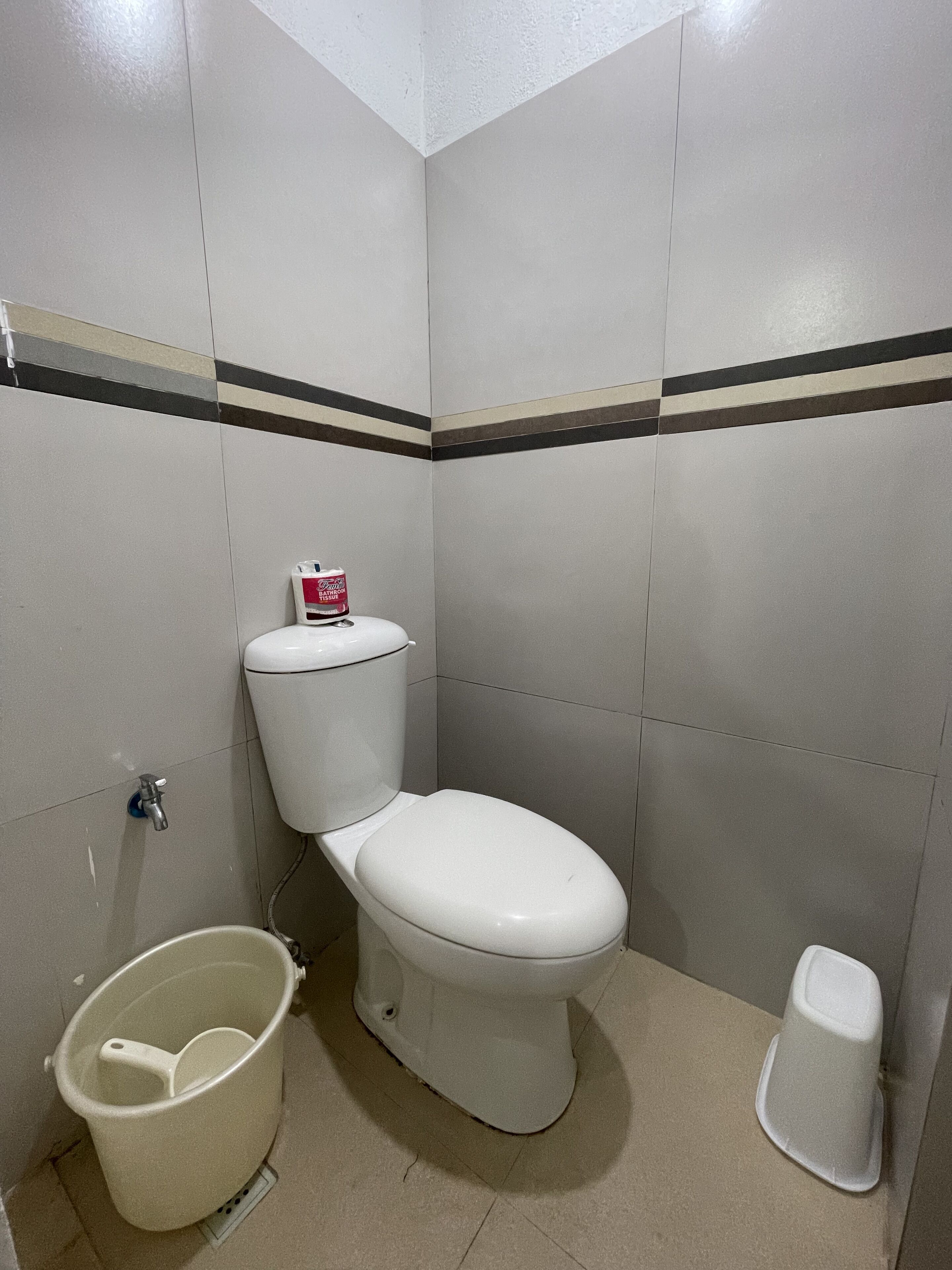 Akkaw Baler Hometel