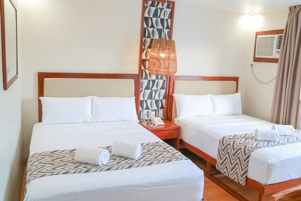 Punta Baler Hotel