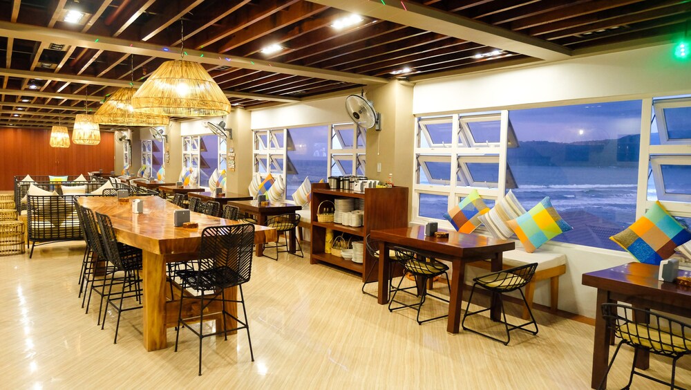 Punta Baler Hotel