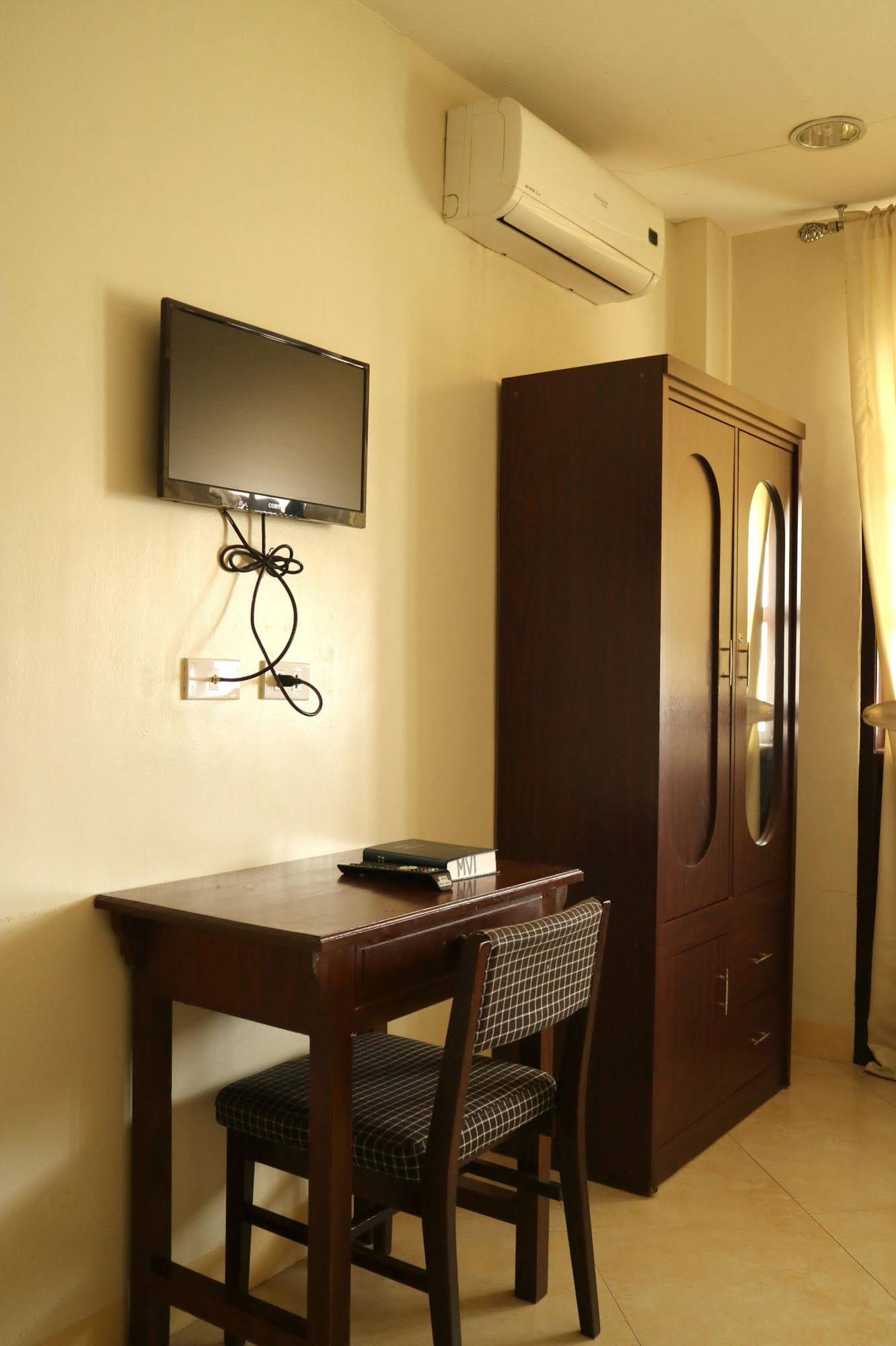 Metro Vigan Inn
