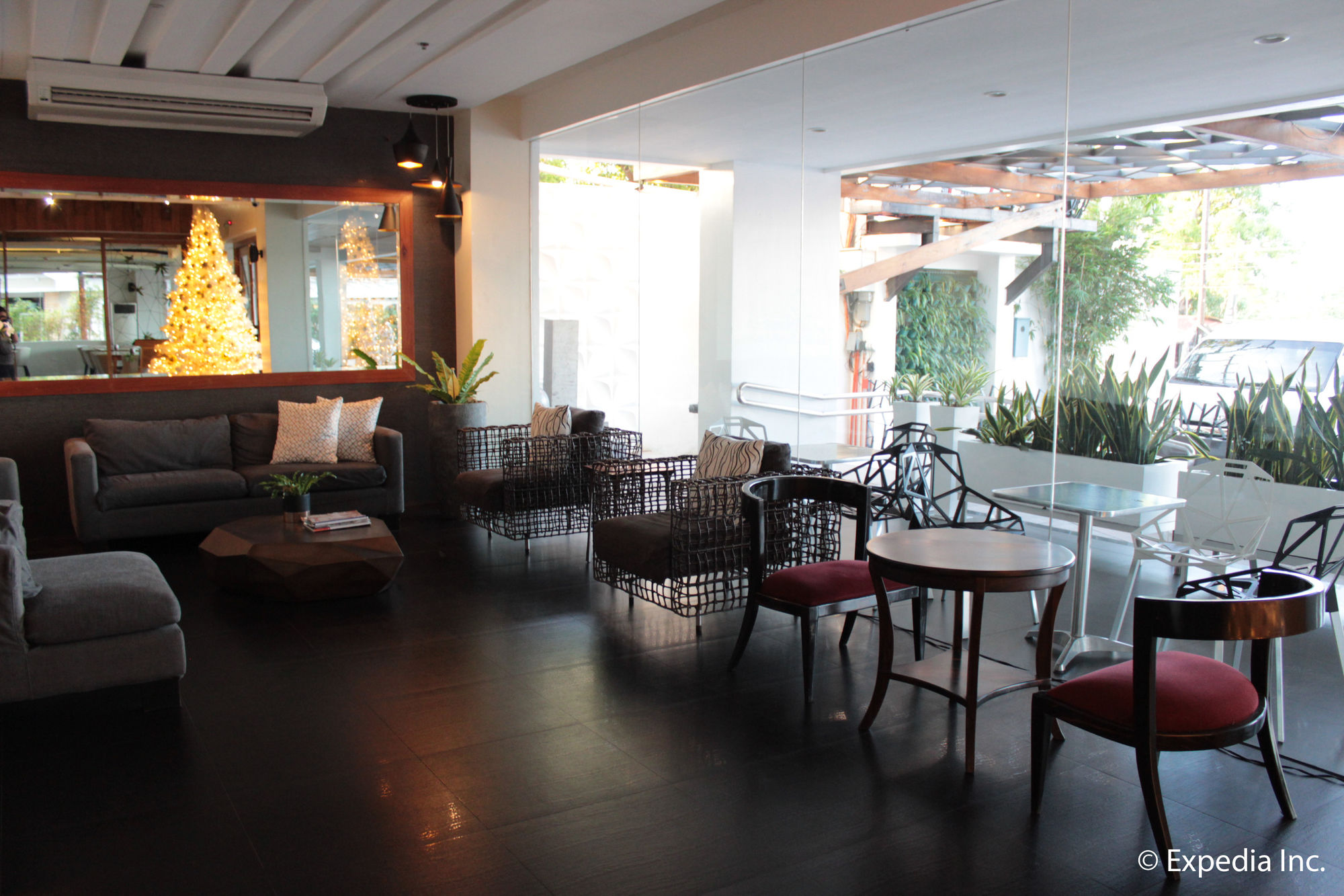 One Vittoria Hotel