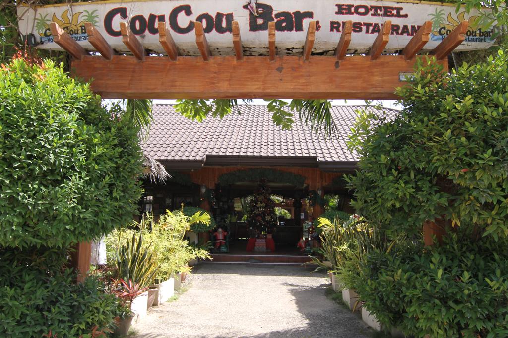 Coucou Bar Hotel and Restaurant