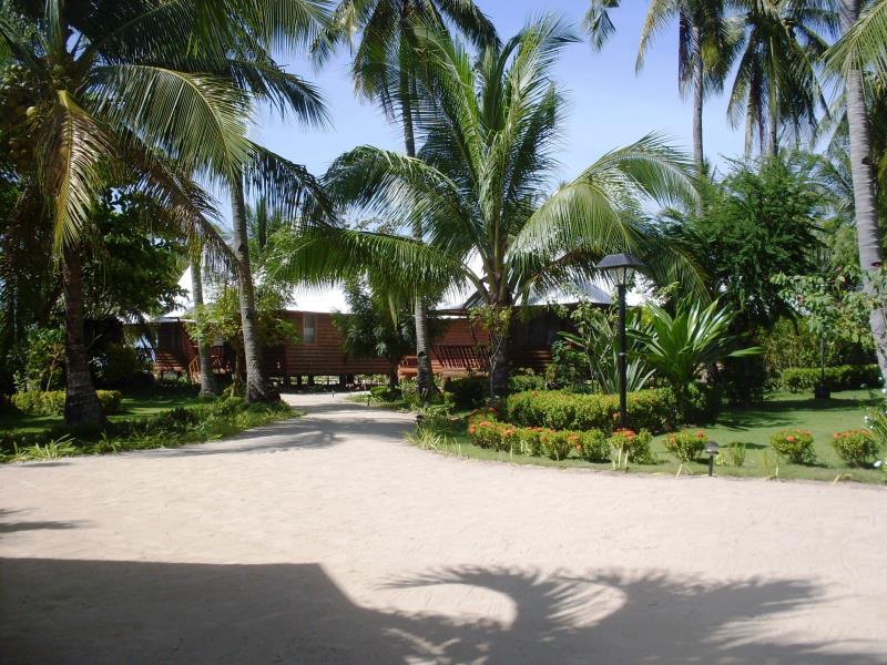 Maia's Beach Resort
