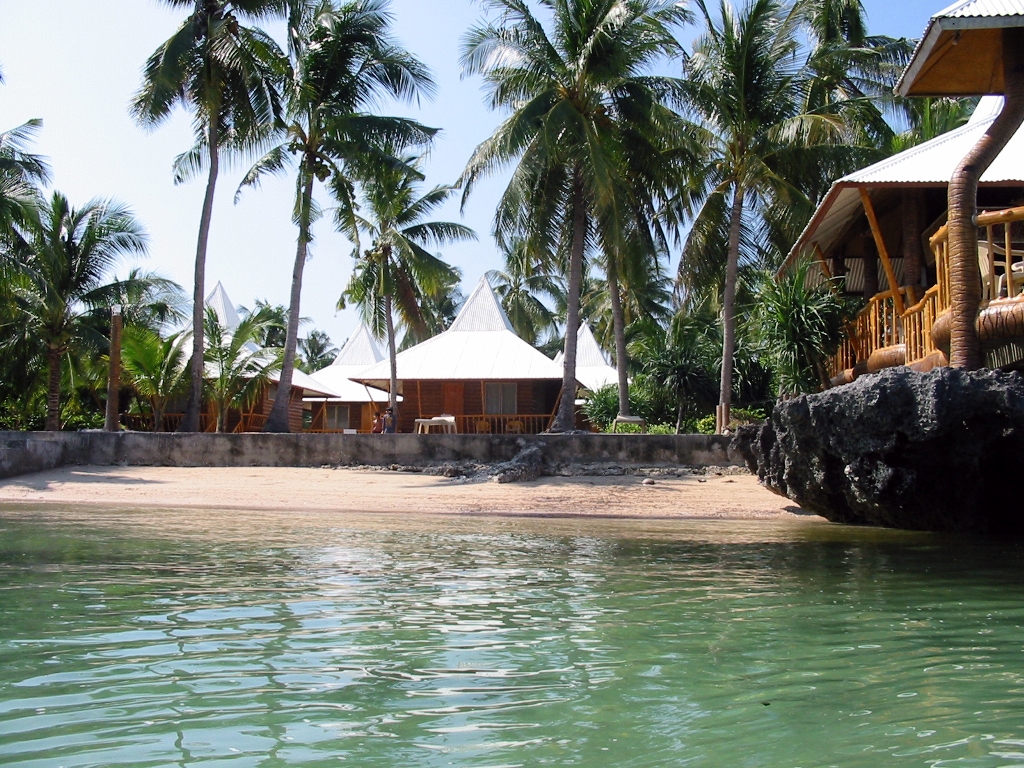 Maia's Beach Resort