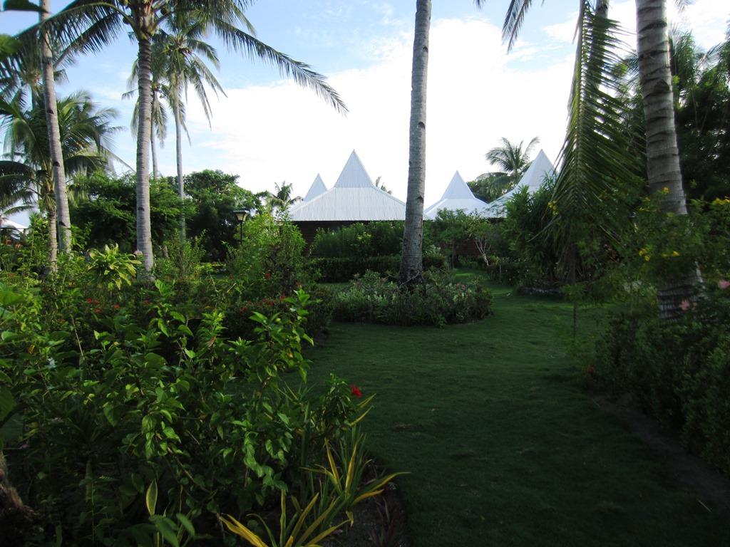 Maia's Beach Resort
