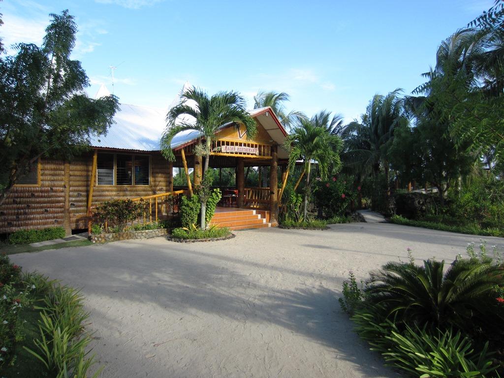 Maia's Beach Resort