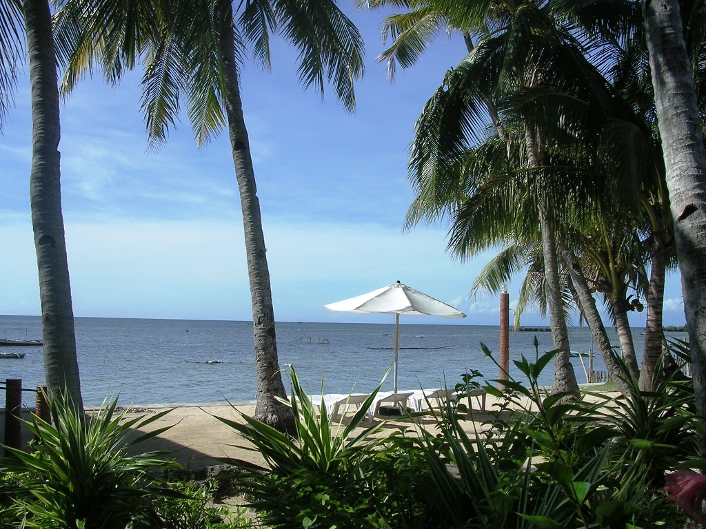 Maia's Beach Resort