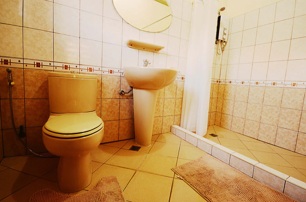 Den Den Guesthouse