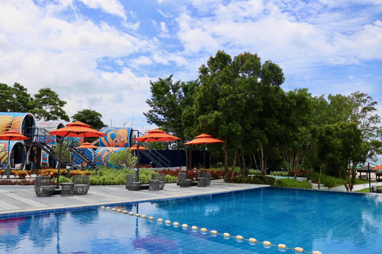 Cocoons Club Laiya