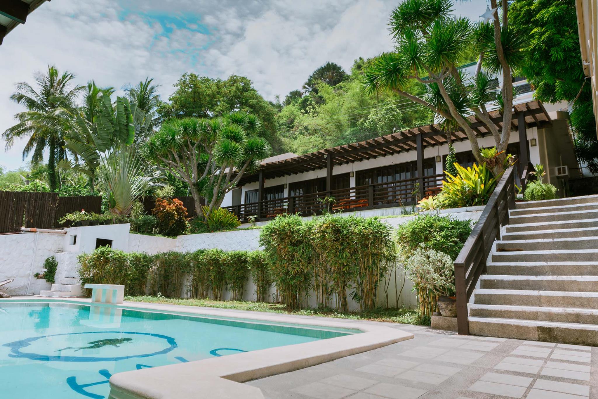Halo Anilao Dive Resorts