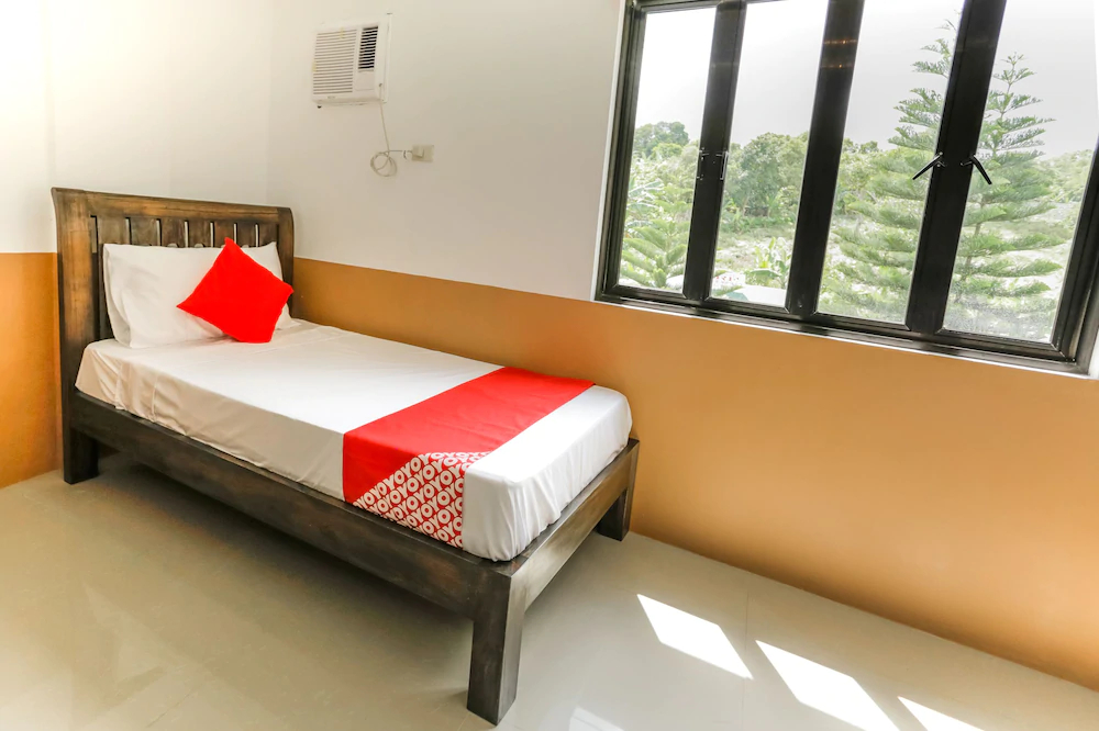 Jill's Residences by OYO Rooms