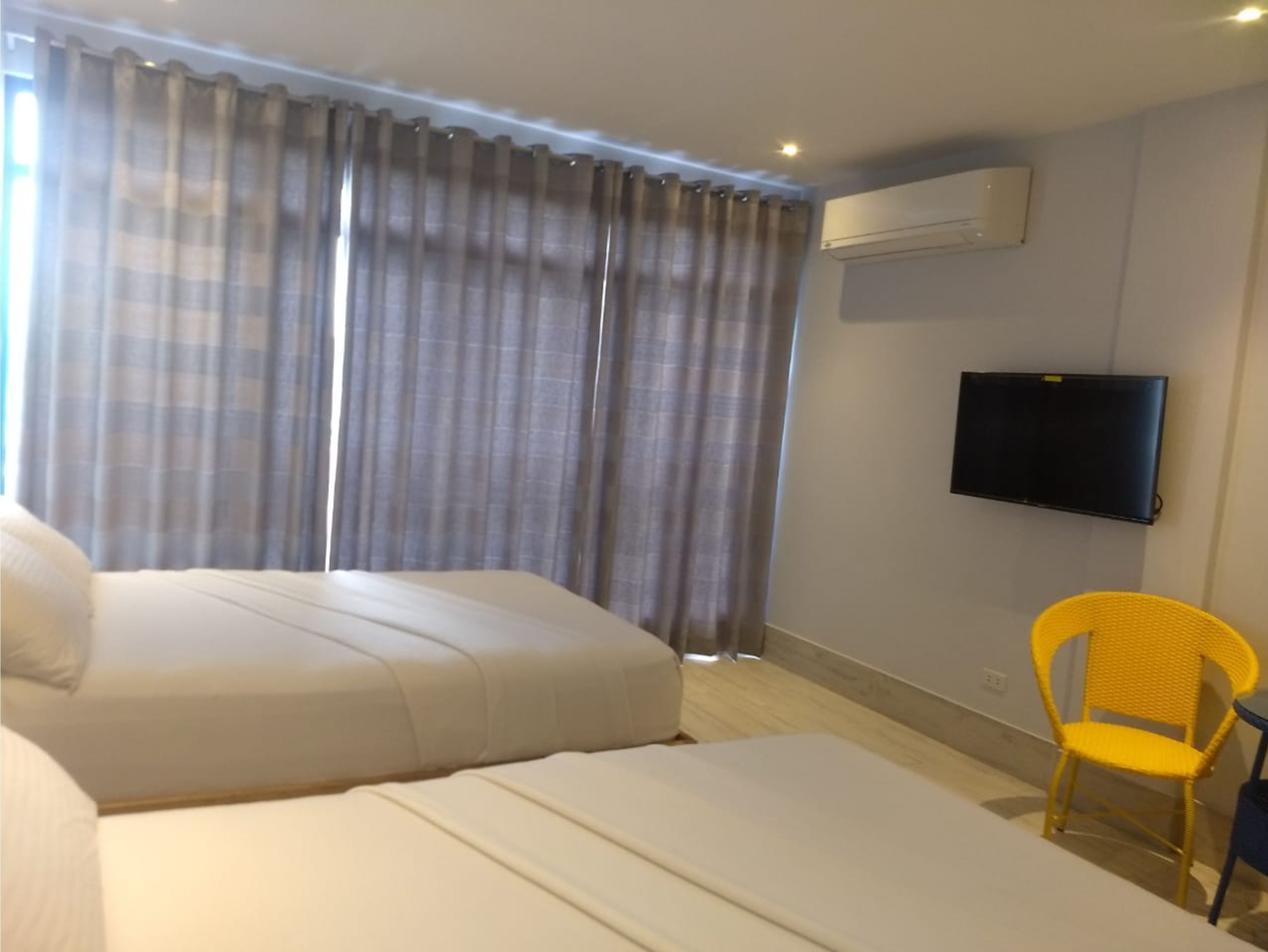 Oktowaves Hotel by OYO Rooms