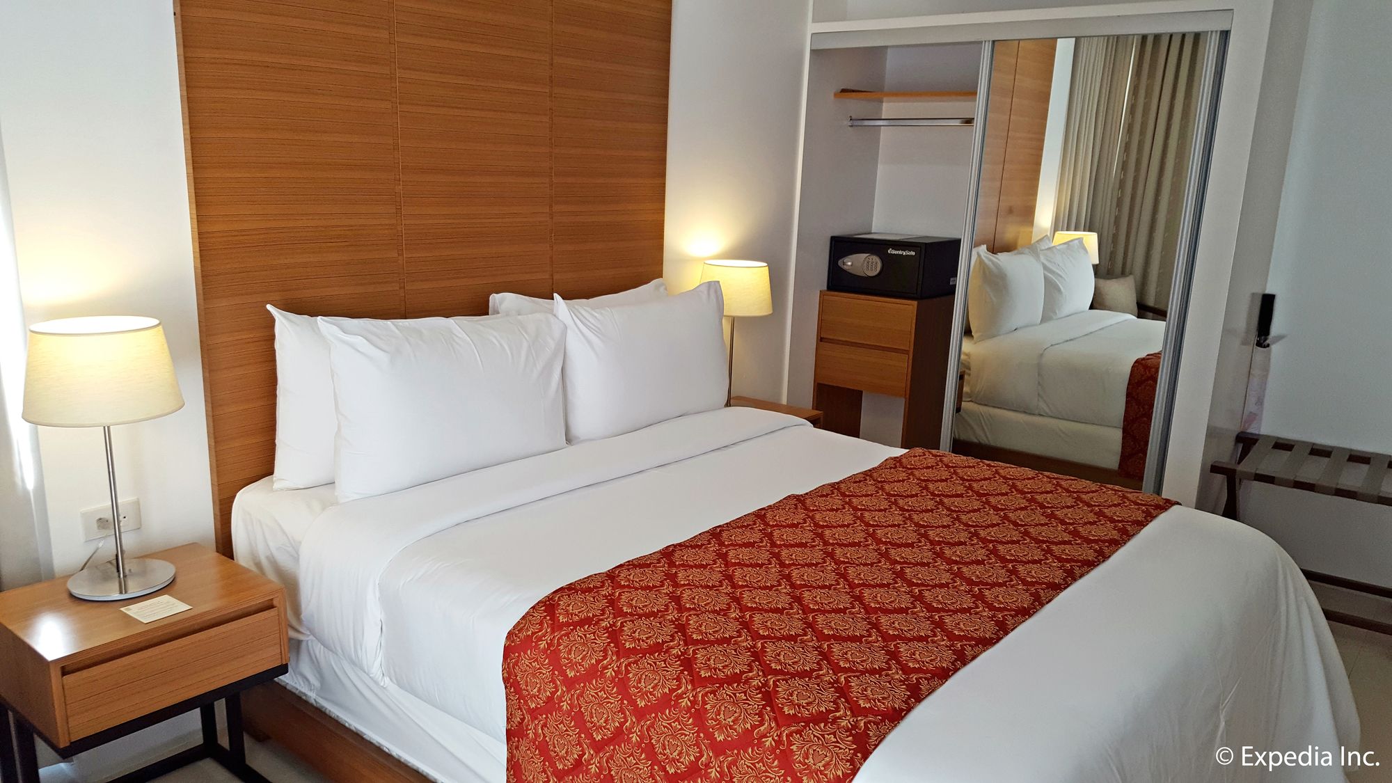 Pontefino Hotels